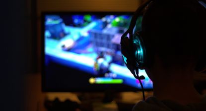 china limita el tiempo que los menores pueden dedicar a videojuegos a 15 horas durante sus vavaciones