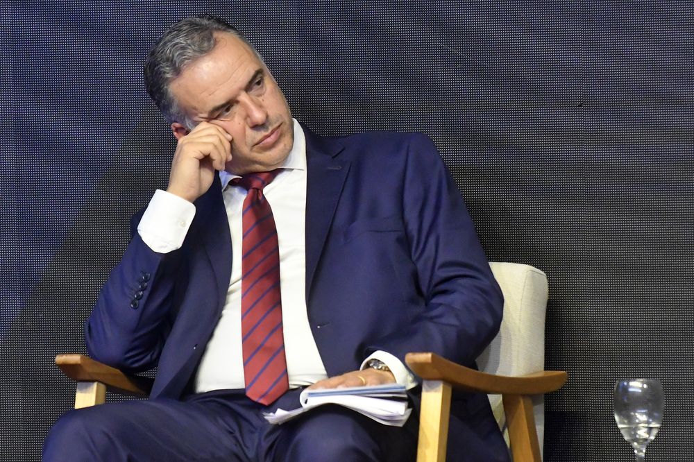 El candidato del Frente Amplio, Yamandú Orsi