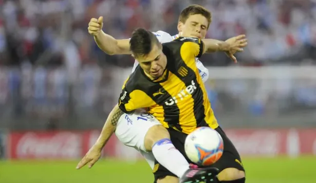 El clásico va 15:30, con pulmón y Bentancor de juez