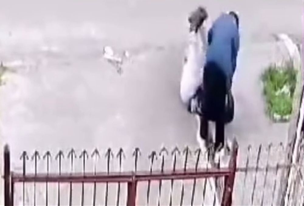 Lo atacó para robarlo en Montevideo