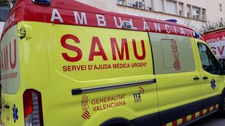 Imagen de archivo de una ambulancia del SAMU en Alicante.