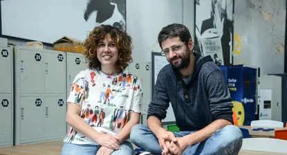 Los emprendimientos de calidad se van para el exterior porque acá tienen que remarla