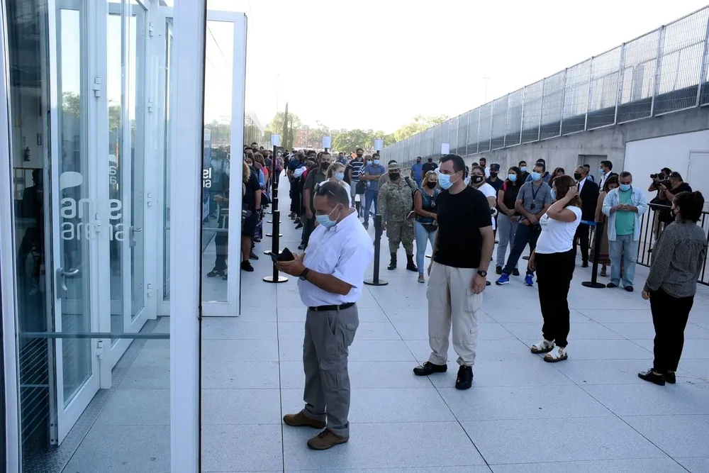 Vacunación en el Antel Arena