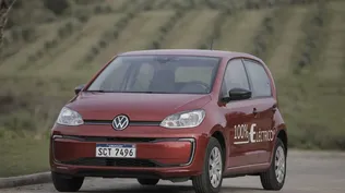 El vehículo cuenta con una autonomía aproximada de 260 kilómetros