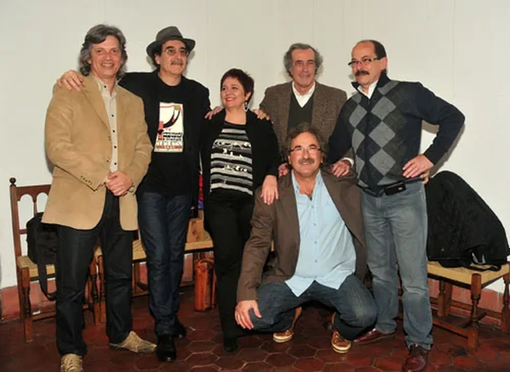 Los seis integrantes, juntos otra vez en conferencia, la semana pasada