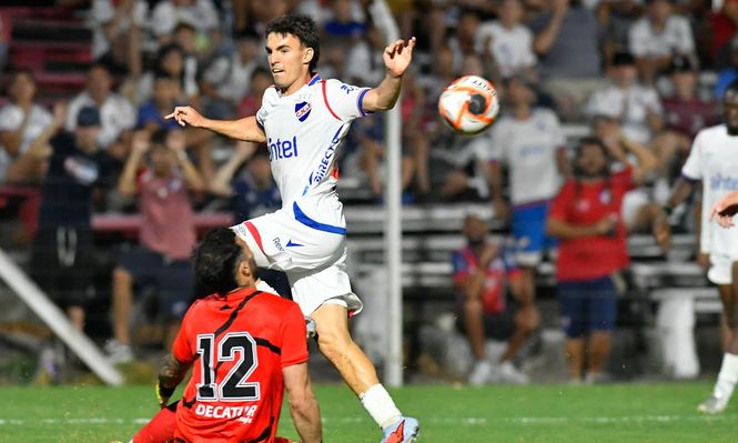 Tomás Verón Luppi y Pedro González en Cerro Largo vs Nacional