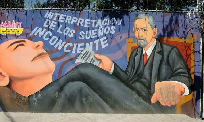 Aunque Sigmund Freud nunca pisó América Latina, mantuvo estrechas relaciones con médicos e intelectuales de la región. En la foto, un mural sobre Freud en Ciudada de México.
