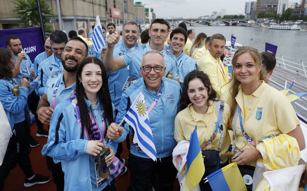 La delegación de Uruguay está pronta para partir con su embarcación por el Río Sena en los Juegos Olímpicos París 2024 La delegación de Uruguay está pronta para partir con su embarcación por el Río Sena en los Juegos Olímpicos París 2024