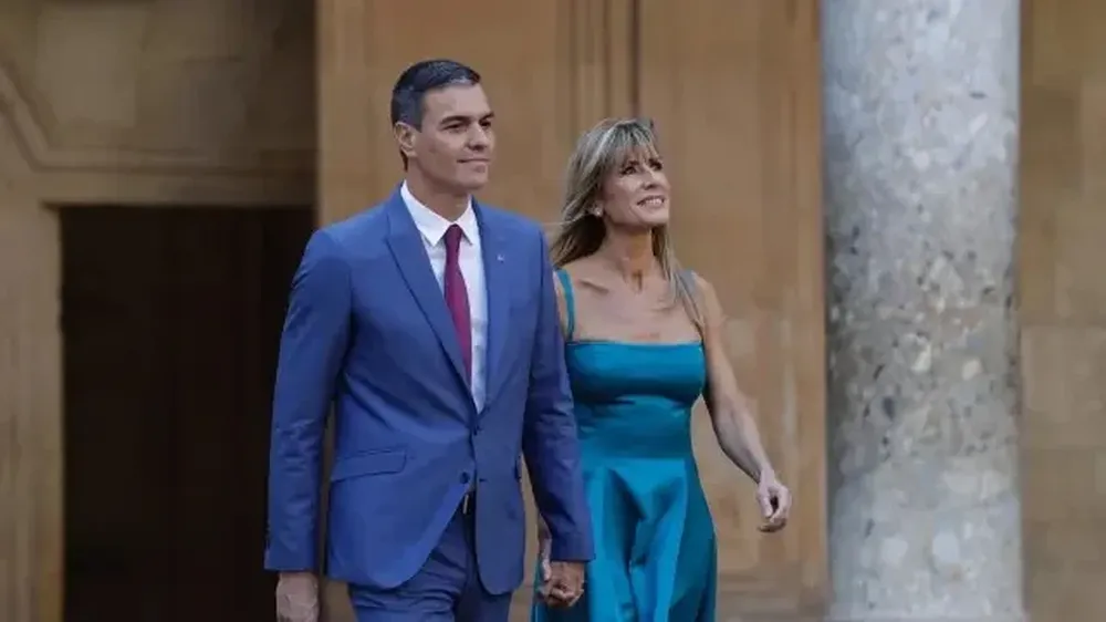 El presidente de España, Pedro Sánchez, y su esposa Begoña Gómez.