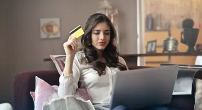 Las mujeres son el 80% de quienes compran online en Uruguay.