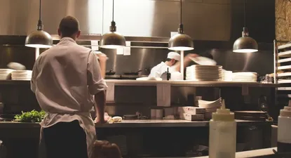 Los oficios de siempre están en auge entre los millennials