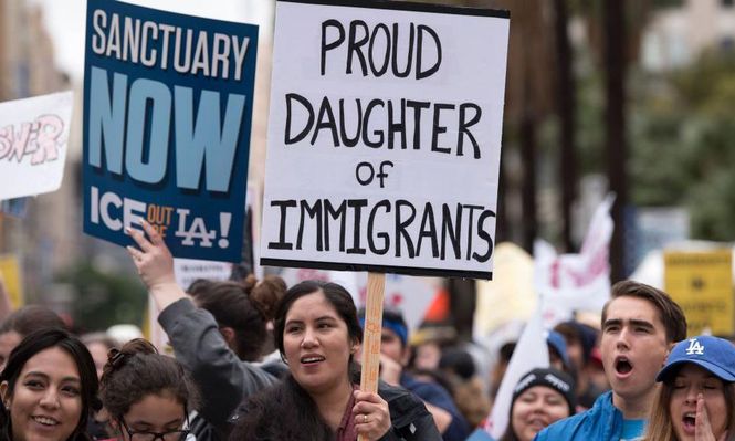 "Orgullosa hija de inmigrantes". Los Ángeles es una de las "ciudades santuario" más grandes de EE.UU.