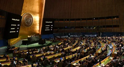 La Asamblea General de las Naciones Unidas aprobó una moción no vinculante por 120 votos