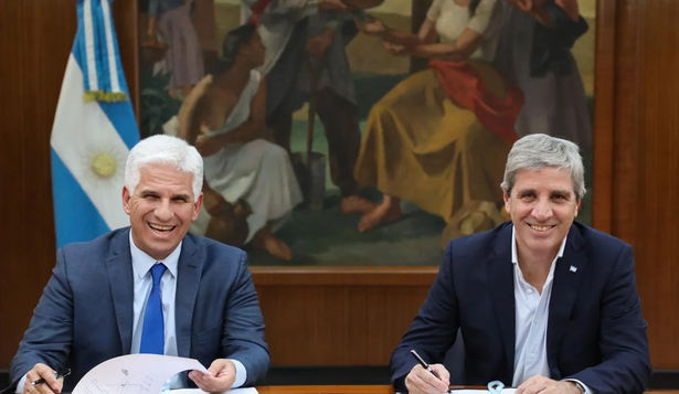 Claudio Poggi, quien lidera el ranking, junto a Luis Caputo.