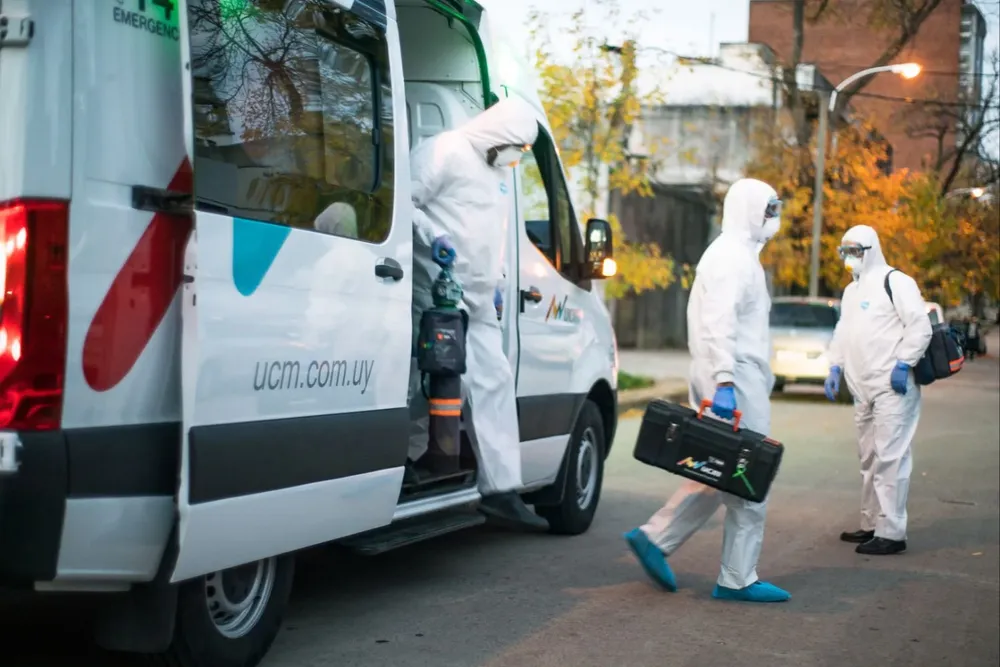 ucm apoyó con varios móviles apostados en sus bases de salida