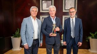 El actor Richard Gere recibió el Galardón de Honor de los 69 Premios Sant Jordi de Cinematografía. 