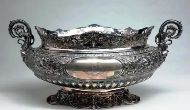 Jardinera en plata inglesa Sheffield, del año 1899