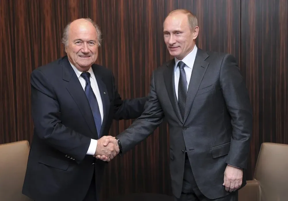 Otros tiempos: Blatter y Putin juntos