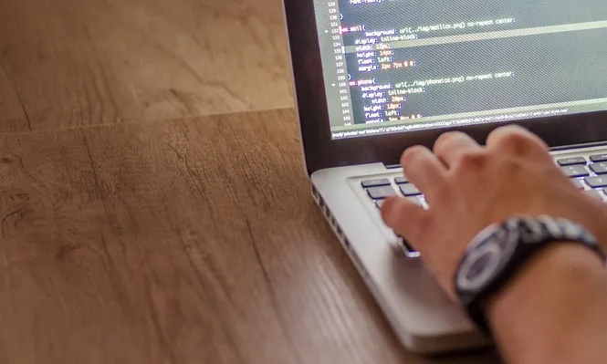 Empresas estadounidenses de software apuestan a Uruguay: ¿por qué lo hacen?