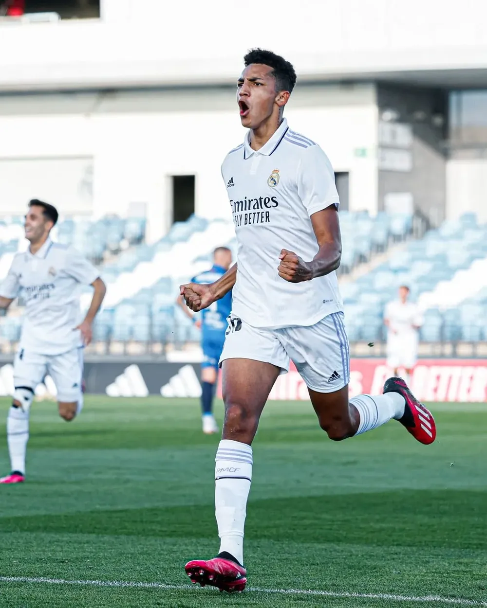Álvaro Rodríguez celebra su gol para Real Madrid Castilla