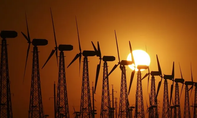 Las tecnologías para generar energía eólica y solar se están expandiendo.