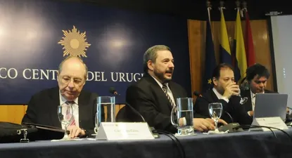 Advierten por restricciones al crédito y el gobierno se prepara
