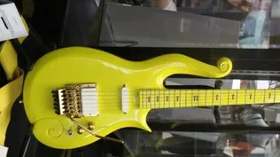Una de las guitarras favoritas del cantante Prince fue vendida en la suma de US$ 137.500