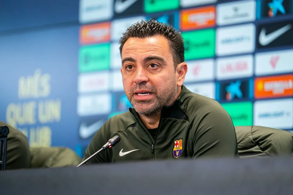 Xavi en rueda de prensa.