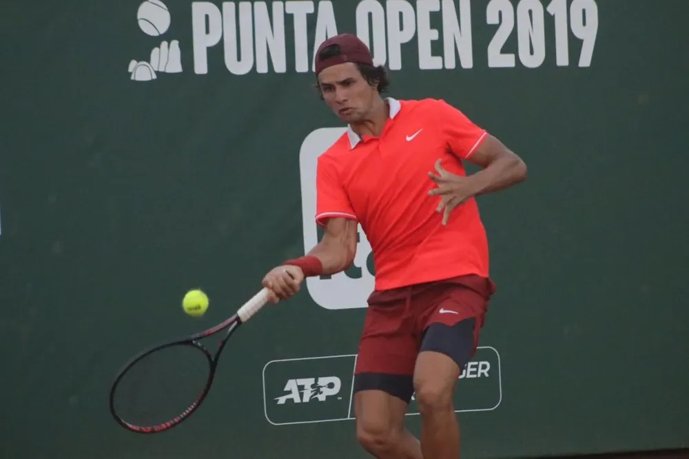 El uruguayo Francisco Llanes en el Punta Open 2019