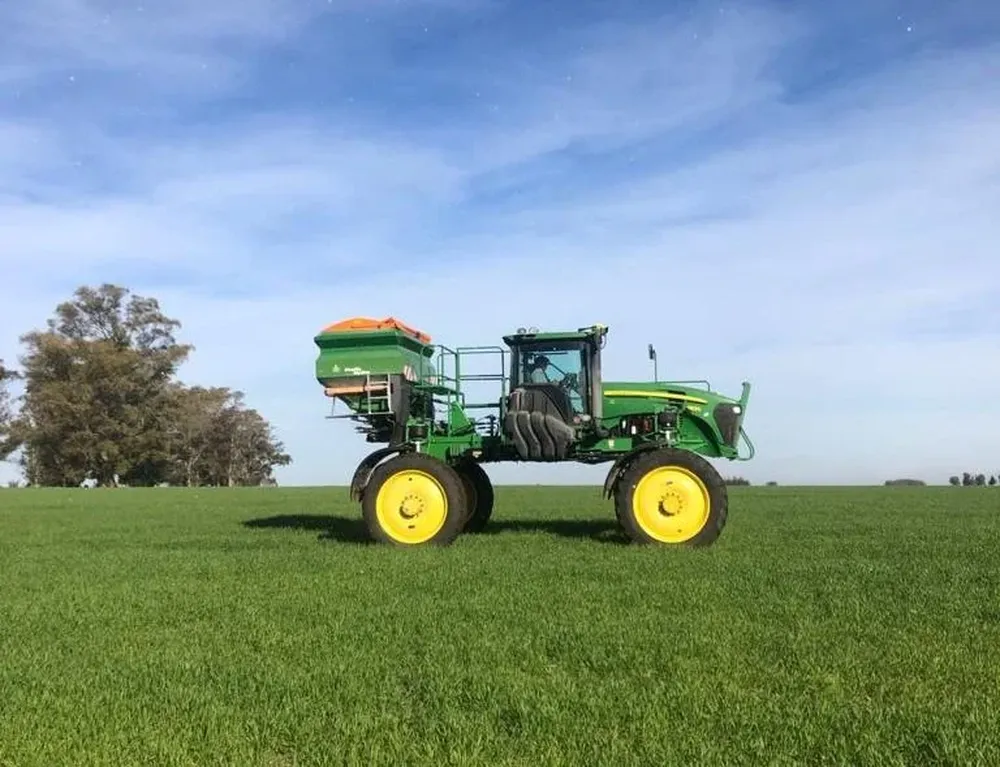 MegaAgro utiliza tecnología de fertilización variable y mezclas de fertilizantes a medida para cada chacra.