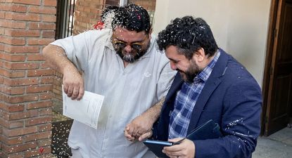El brindis que cruza el Atlántico: un sí, quiero conectado entre Argentina y España