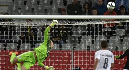 Uruguay perdió en la hora  ante México 2-1