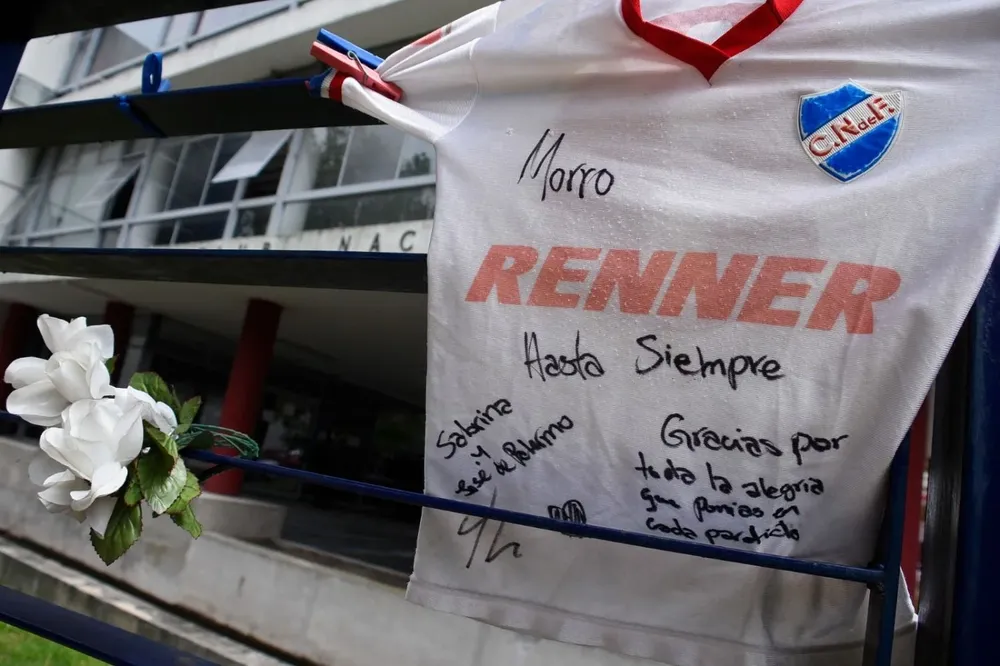 El homenaje de los hinchas en el día de su sepelio