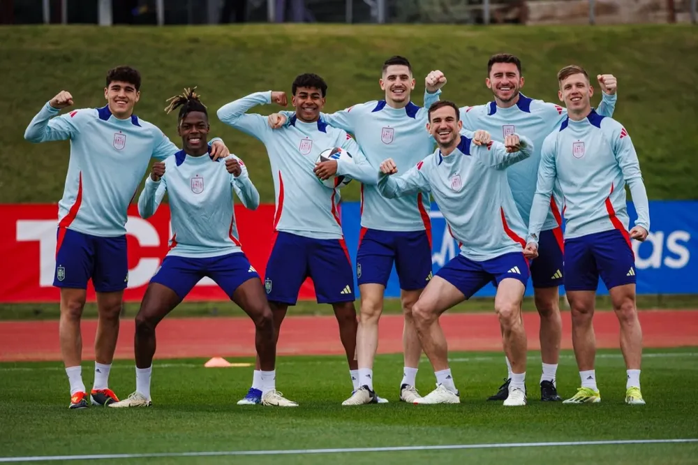 España se prepara para recibir a Brasil.