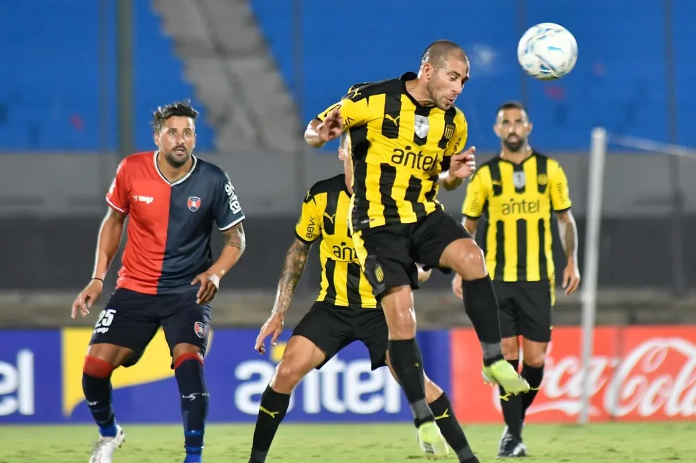 Walter Gargano firmará un nuevo vínculo con Peñarol