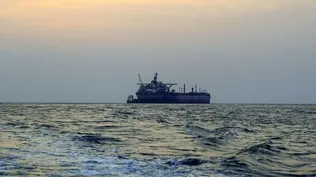 Buque Nautica de la ONU, comprado para atracar cerca del FSO Safer, que contiene más de un millón de barriles de petróleo
