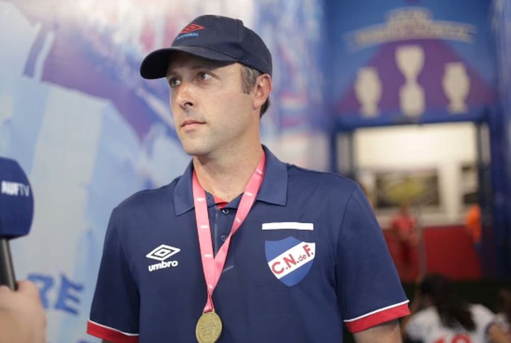 Marcel Rauss, entrenador de Nacional Femenino Marcel Rauss, entrenador de Nacional Femenino