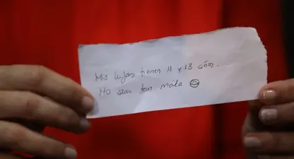 No seas tan mala: ministro le mandó un papelito a una legisladora y se armó un escándalo