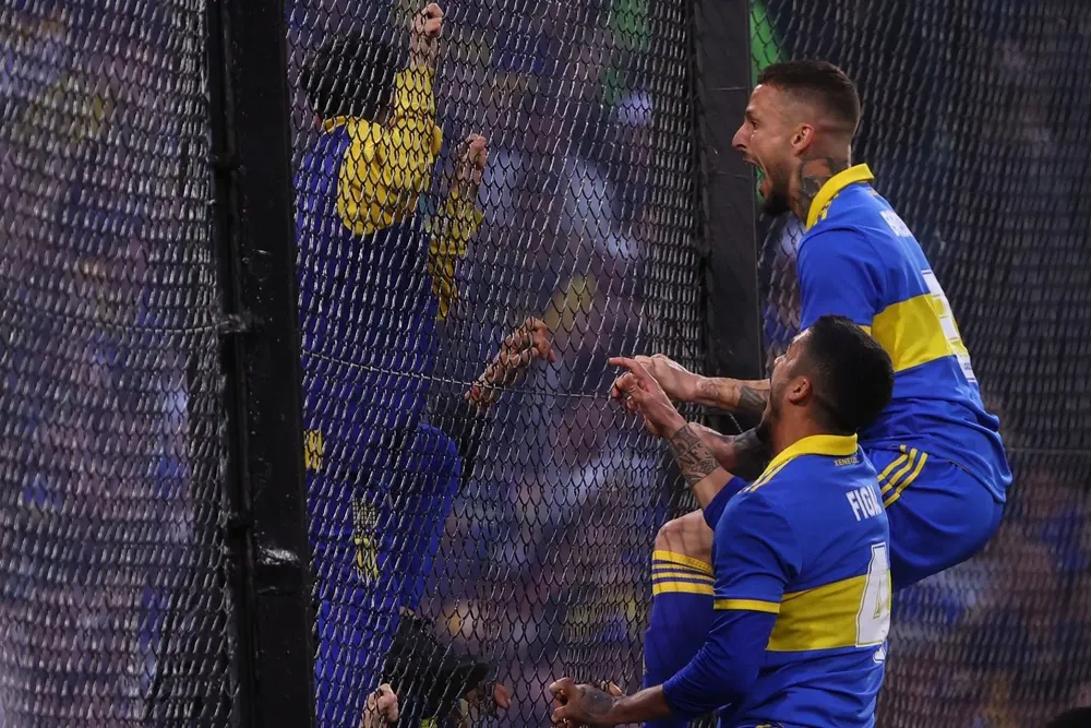 El festejo de gol de Darío Benedetto de Boca en el clásico