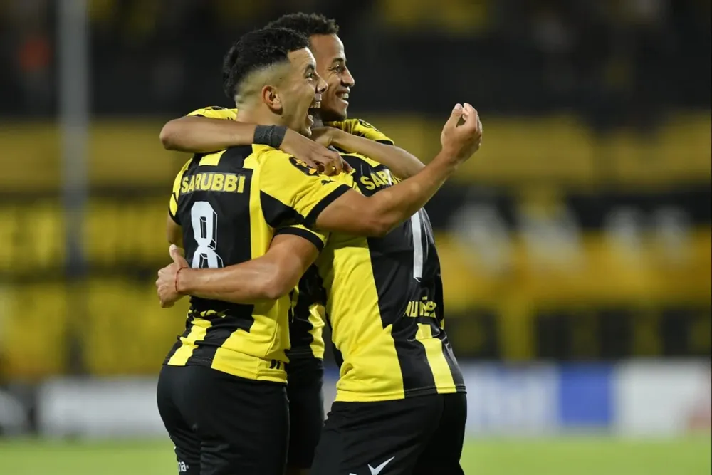 Leo Fernández volvió a ser determinante en Peñarol