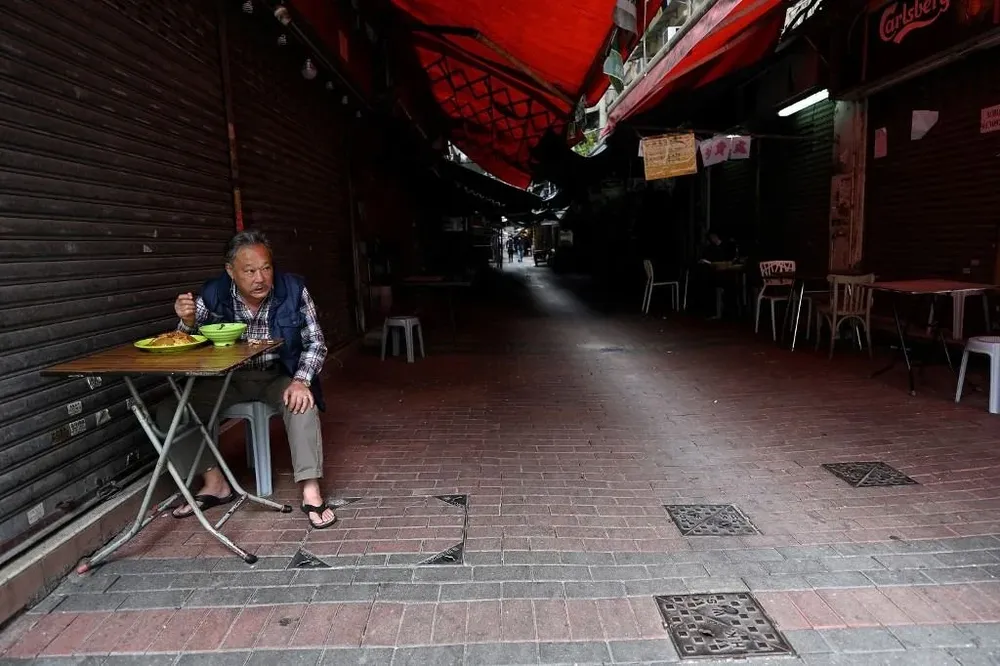 Hong Kong aislada porel covid