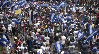 El gobierno de Daniel Ortega se resiste a convocar elecciones anticipadas y el Ejército anunció que no reprimirá las protestas