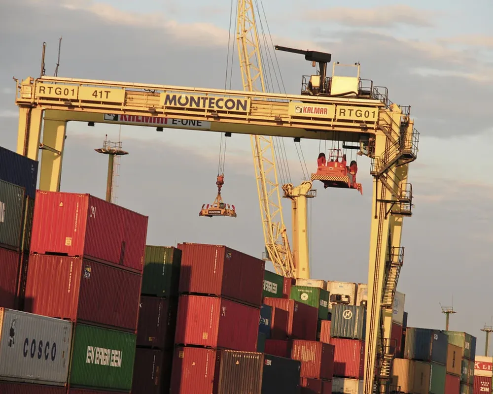 El puerto de Montevideo recibirá más cargas en tránsitos que hasta ahora operaban en Buenos Aires  -