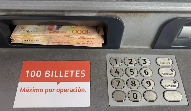 El dólar abrió la jornada de este martes 13 de setiembre en Argentina con un nuevo descenso en el dólar blue