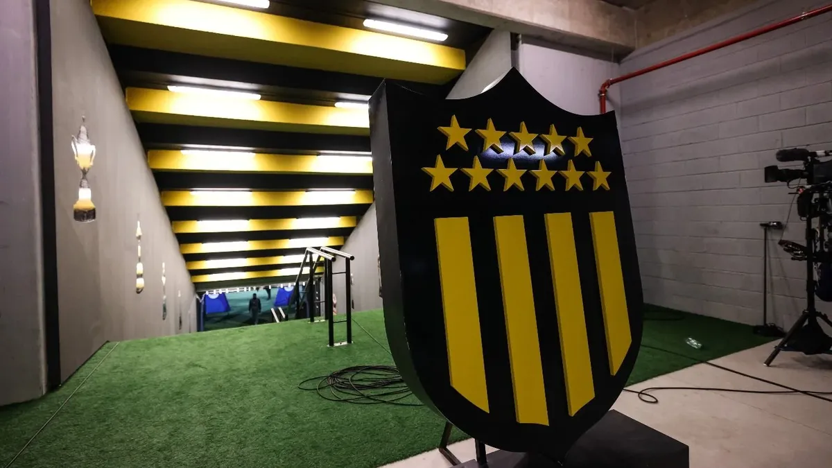 El particular detalle que tendrá Peñarol en su camiseta y que revela una nueva acción social del club en defensa de la dignidad y la integración