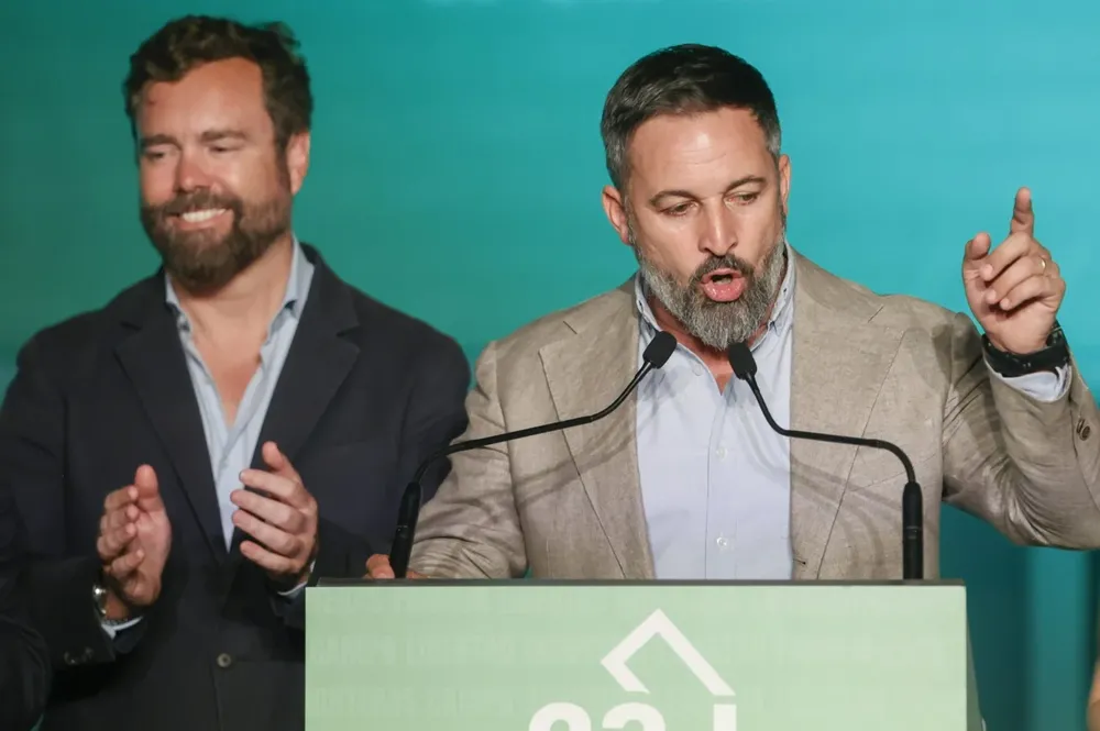Santiago Abascal le habla a sus partidarios tras los resultados