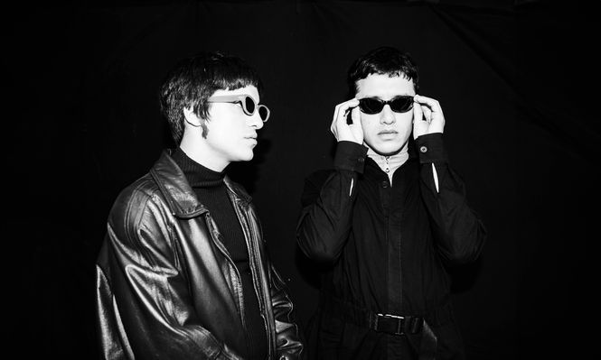 Peces Raros: el ritmo de un DJ set con la potencia de músicos en vivo