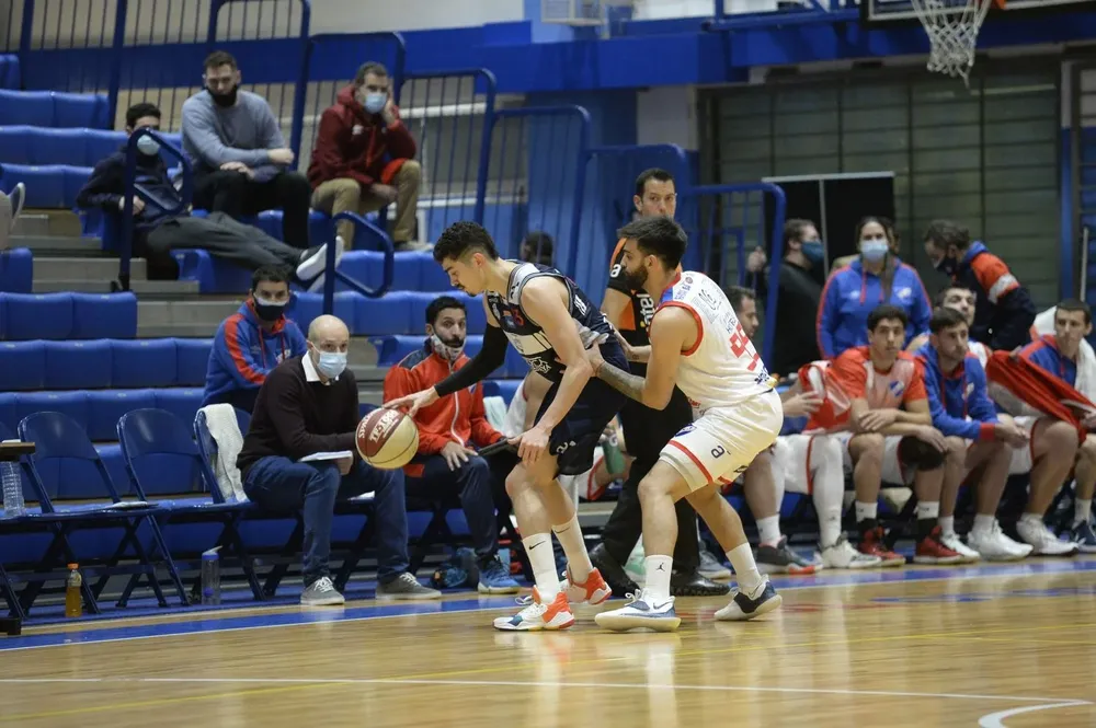 Souberbielle aportó 4 tantos en 9 minutos