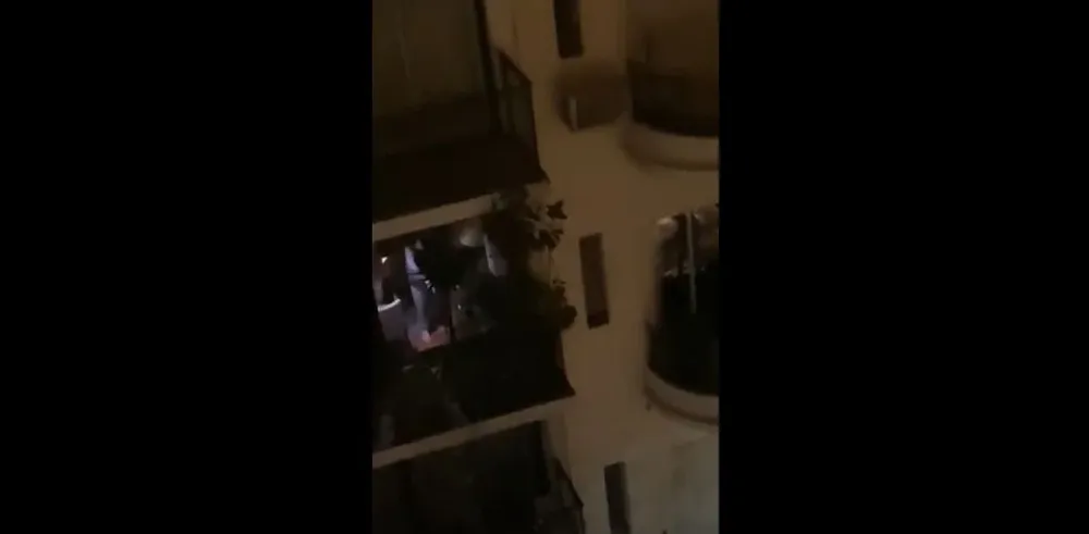 Filman en Recoleta un hombre araña en acción y se hizo viral