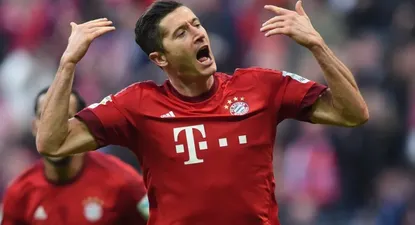 Robert Lewandowski marcó dos goles para el triunfo de Bayern Múnich, 3-0 ante Schalke 04